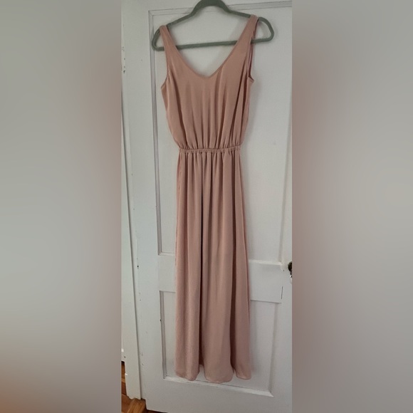 Show me your Mumu Kendall Maxi dress in Dusty Blush Crisp - Picture 5 of 6